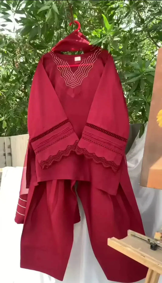RUby Embroidered Lawn 3pc royal lifestyle collections
