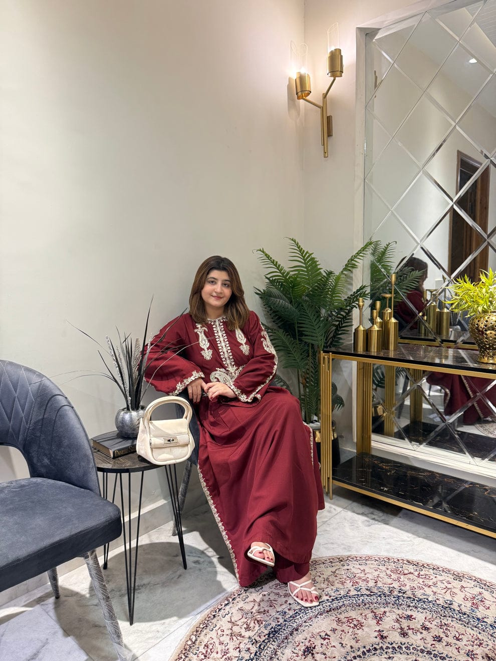 Alisha Mahroon Embroidered 2pc royal lifestyle collections