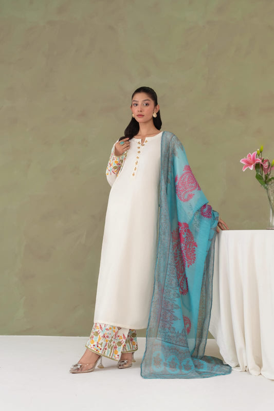 Kastoor Embroidered 3pc royal lifestyle collections