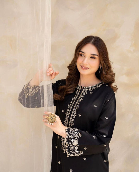 BLACK PEARL EMBROIDERED 2-PCS royal lifestyle collections