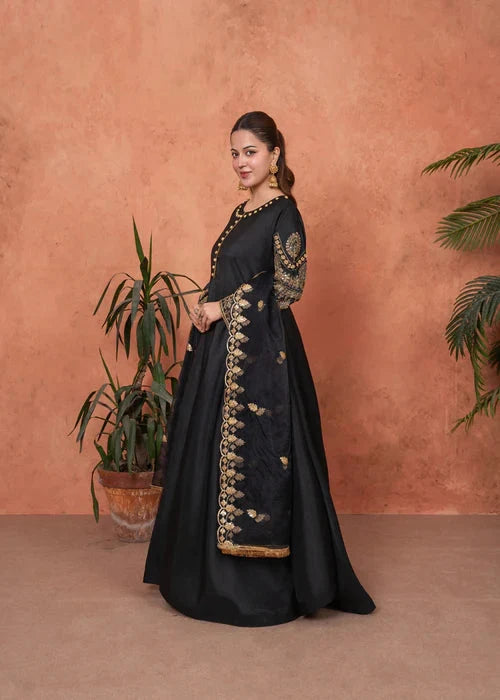 Royal Zuri Black Premium Embroidered 3pcs Royal Lifestyle Collections